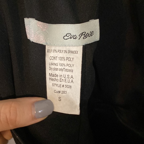 Eva Rose Pin Up style black fit & flare sheer bodice with embroidered flowers SM - Picture 5 of 5